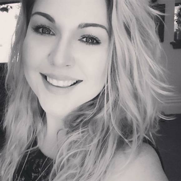 Meet your Posher, Krystal - Picture 1 of 1